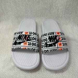 Nike Benassi JDI Print Slides White Black Sandals size 6
